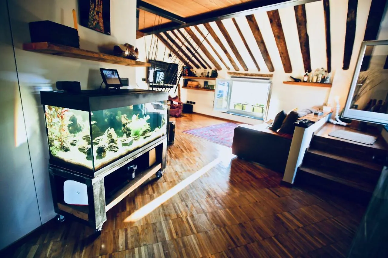 Apartment Ferienwohnung G.A.P. Genova Aquarium Pentahouse